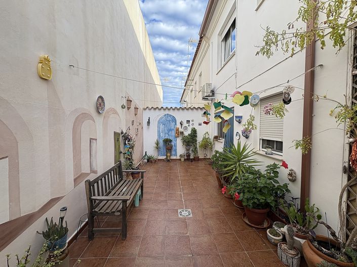 Image No.11-5 Bed Apartment for sale