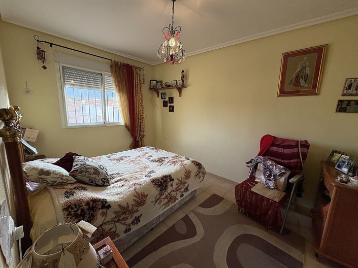 Image No.15-5 Bed Apartment for sale