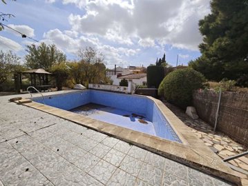 12-country-house-for-sale-in-raspay-2280065-l