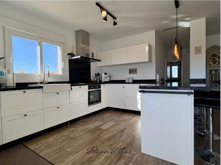 Image No.23-4 Bed Villa for sale