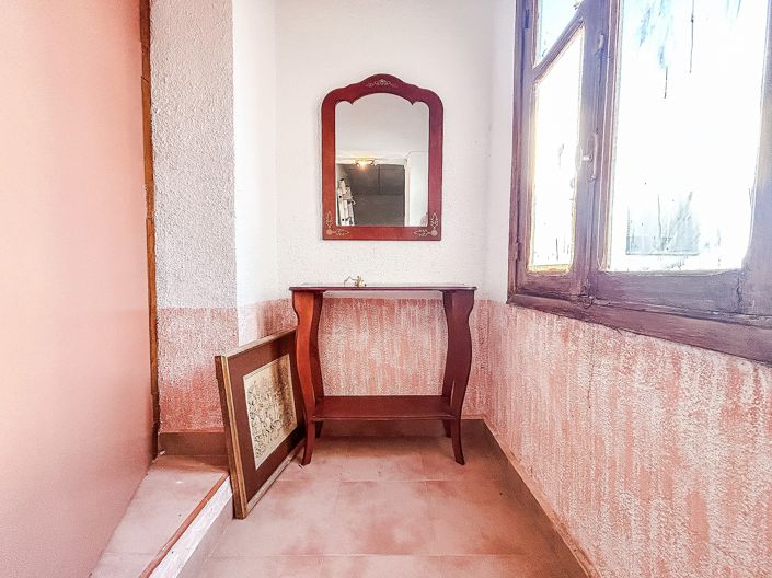 Image No.34-9 Bed Semi-Detached for sale