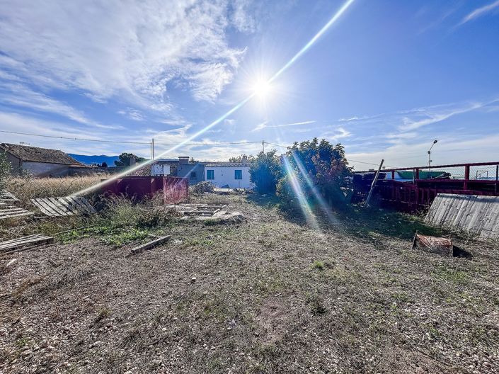 Image No.43-9 Bed Semi-Detached for sale