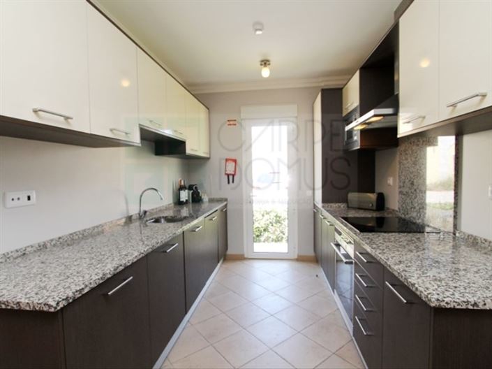 Image No.11-2 Bed House for sale