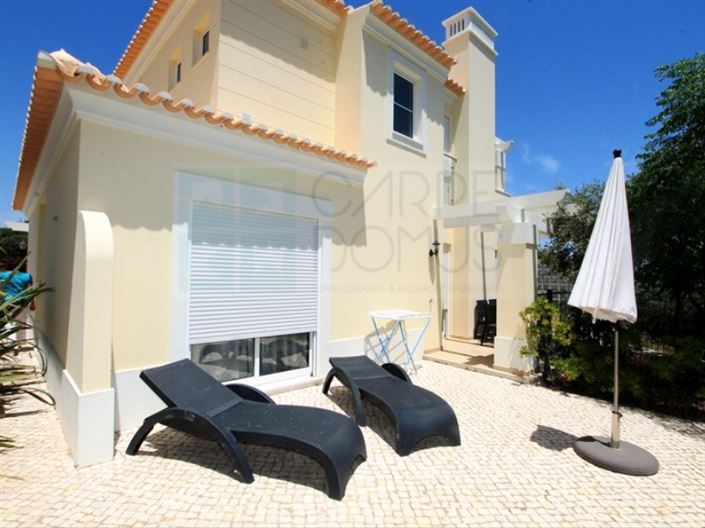 Image No.1-2 Bed House for sale