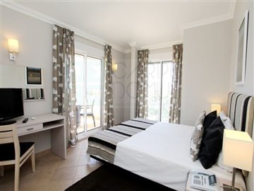 idfa187900-0000-0500-0000-000003f773da