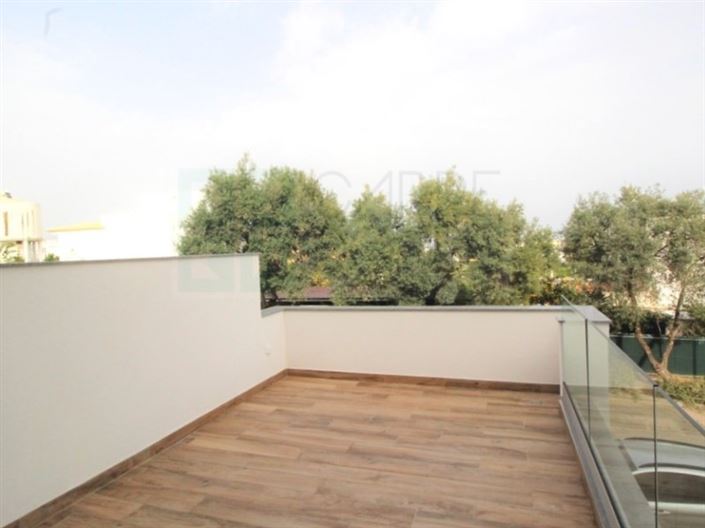 Image No.14-3 Bed House for sale