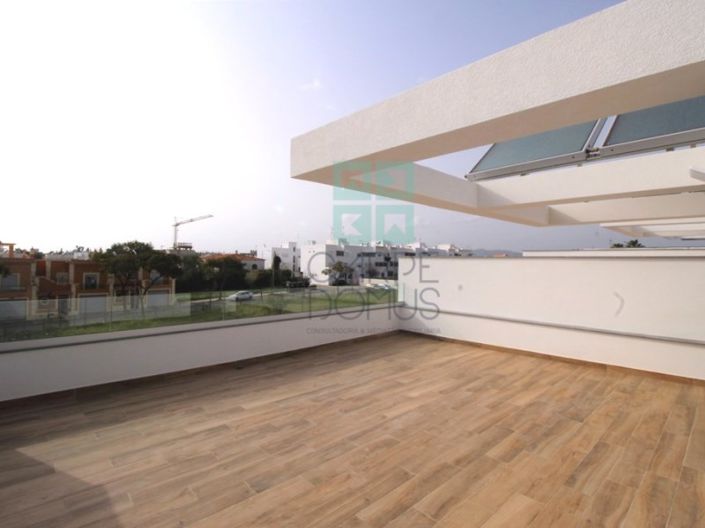 Image No.9-3 Bed House for sale