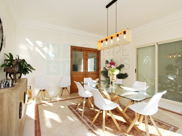 Image No.9-5 Bed House for sale