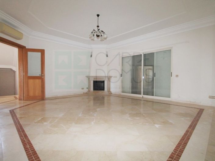 Image No.32-5 Bed House for sale