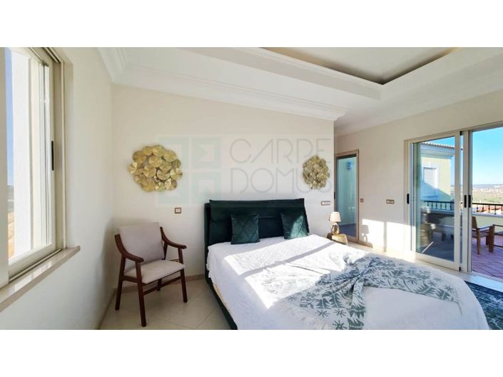 Image No.60-5 Bed House for sale