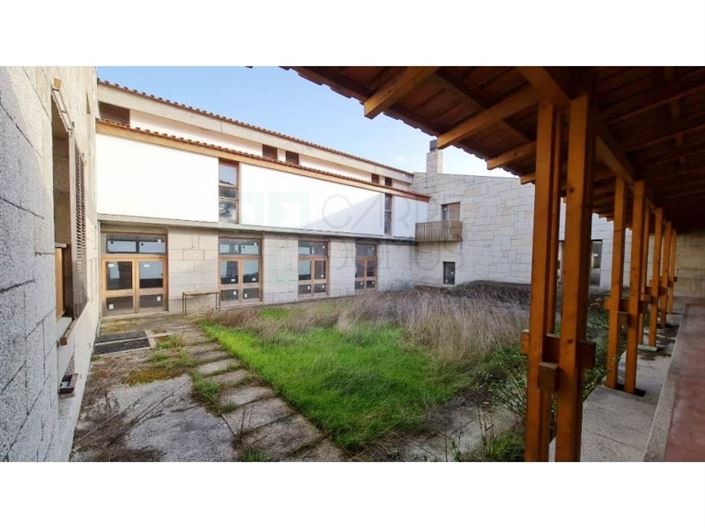 Image No.10-30 Bed Hotel for sale