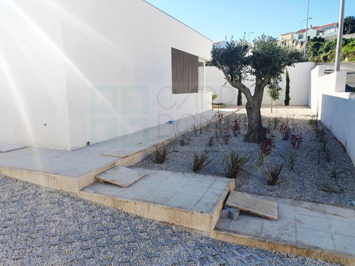 Image No.31-3 Bed House for sale