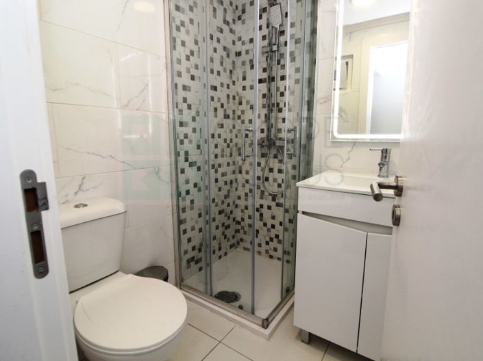 Image No.20-9 Bed House for sale