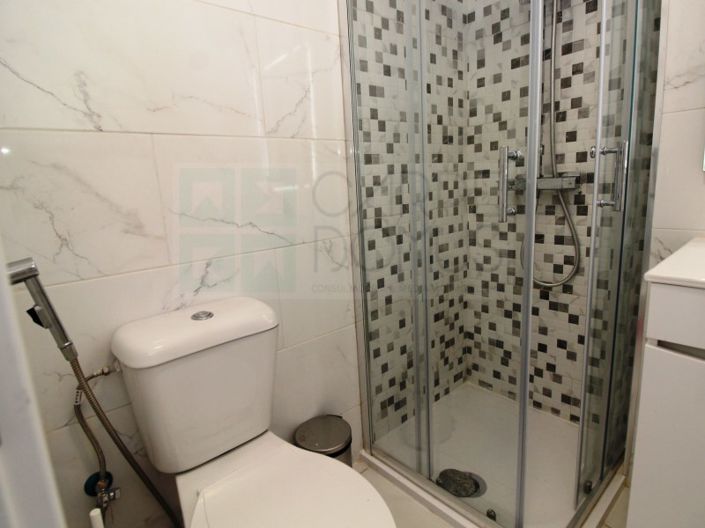 Image No.21-9 Bed House for sale