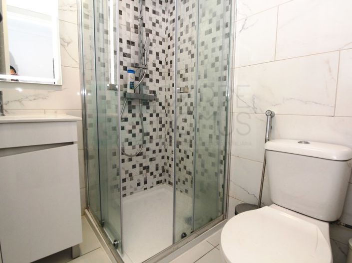 Image No.22-9 Bed House for sale