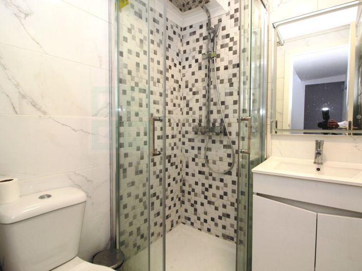 Image No.23-9 Bed House for sale