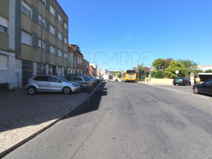 Image No.27-9 Bed House for sale