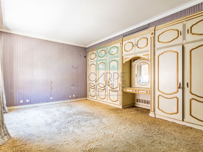 Image No.38-9 Bed House for sale