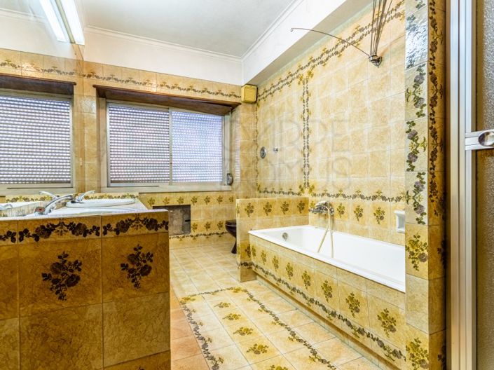 Image No.44-9 Bed House for sale