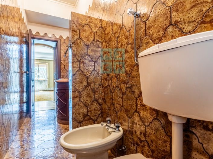 Image No.56-9 Bed House for sale