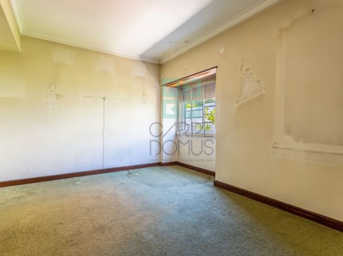 Image No.60-9 Bed House for sale