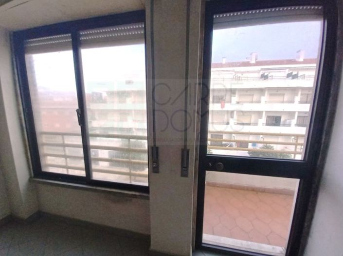 Image No.27-3 Bed Apartment for sale