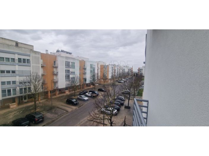 Image No.21-3 Bed Apartment for sale