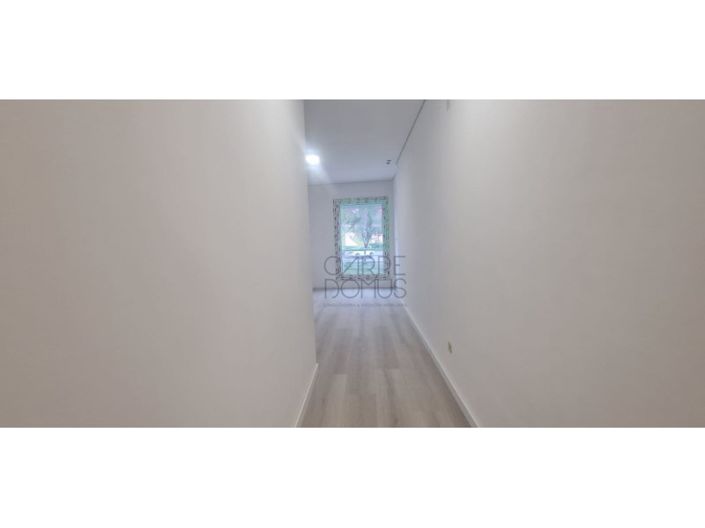 Image No.22-3 Bed Apartment for sale