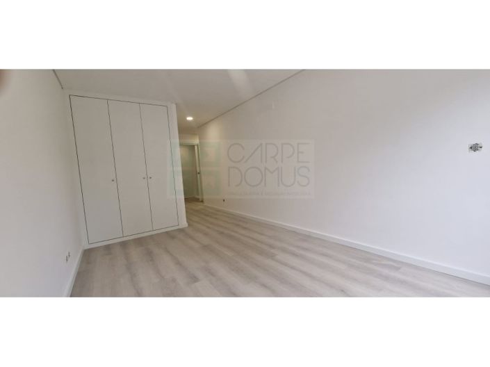 Image No.43-3 Bed Apartment for sale