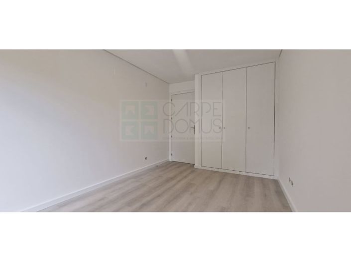 Image No.50-3 Bed Apartment for sale