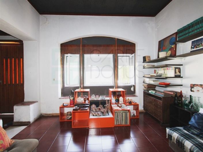 Image No.12-6 Bed House for sale