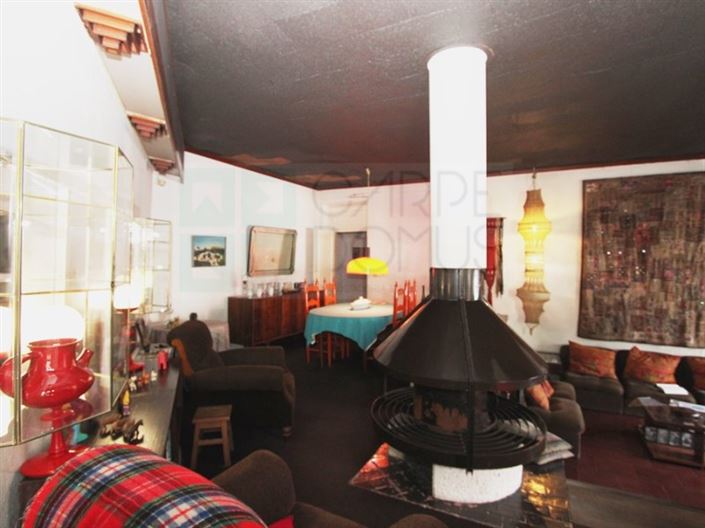 Image No.17-6 Bed House for sale