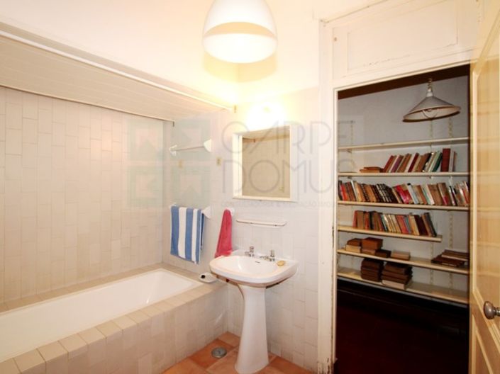 Image No.20-6 Bed House for sale