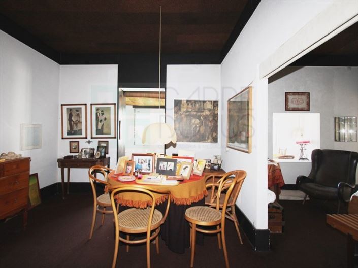 Image No.22-6 Bed House for sale