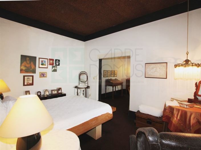 Image No.25-6 Bed House for sale