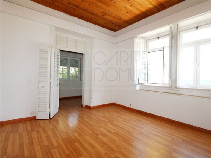 Image No.42-6 Bed House for sale