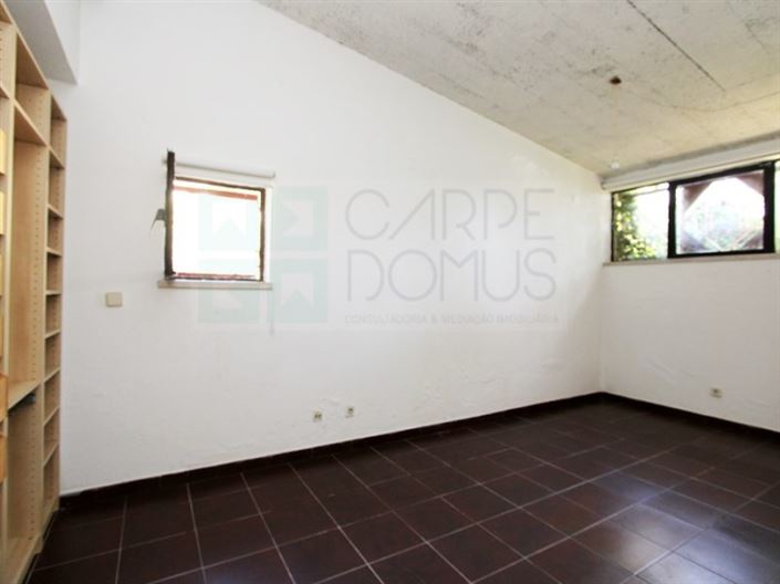 Image No.52-6 Bed House for sale