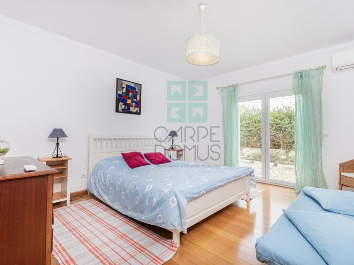 Image No.20-4 Bed House for sale