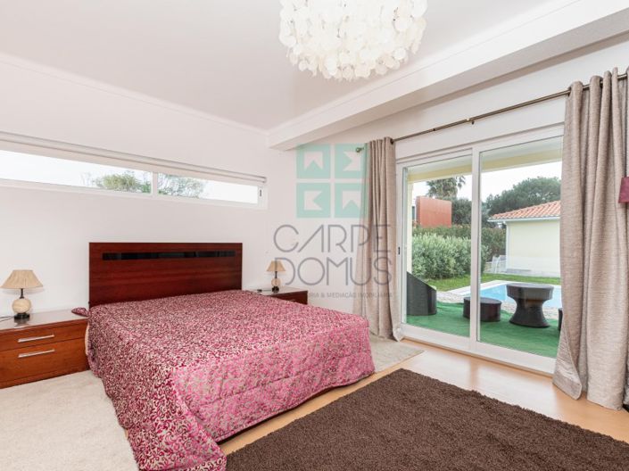 Image No.28-4 Bed House for sale