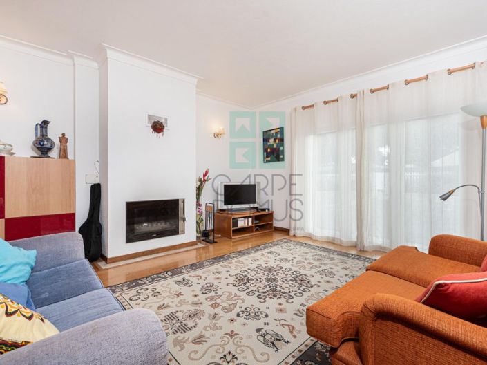 Image No.9-4 Bed House for sale