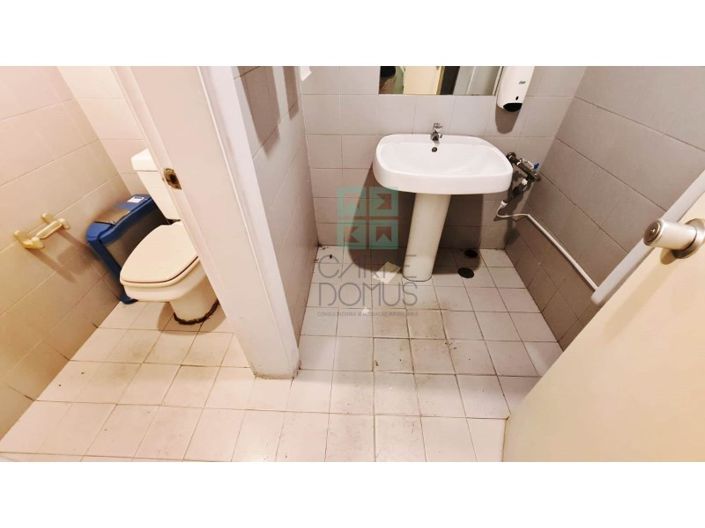 Image No.32-Commercial for sale