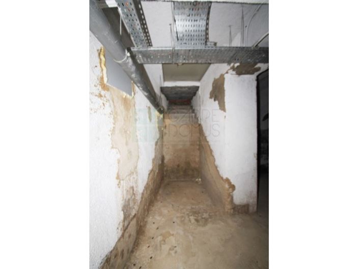 Image No.42-Commercial for sale