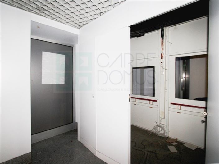 Image No.51-Commercial for sale