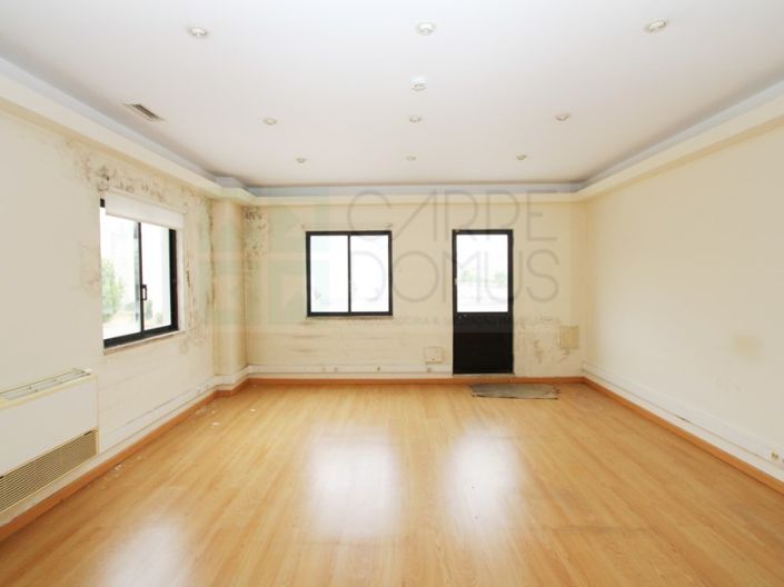 Image No.18-Commercial for sale