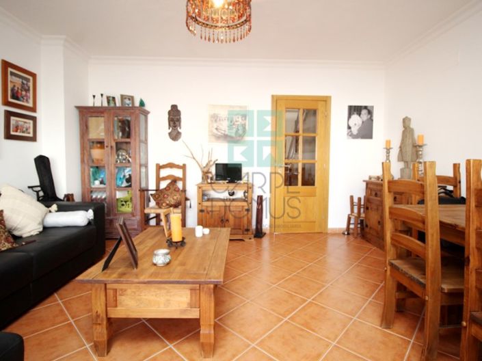 Image No.13-2 Bed House for sale