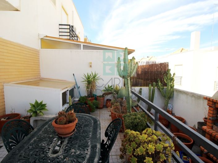 Image No.19-2 Bed House for sale