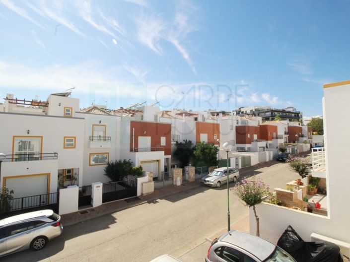 Image No.31-2 Bed House for sale