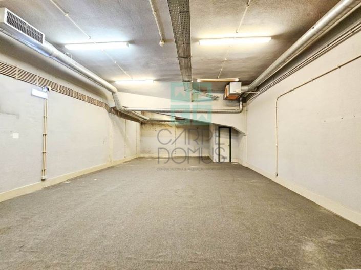 Image No.17-Commercial for sale