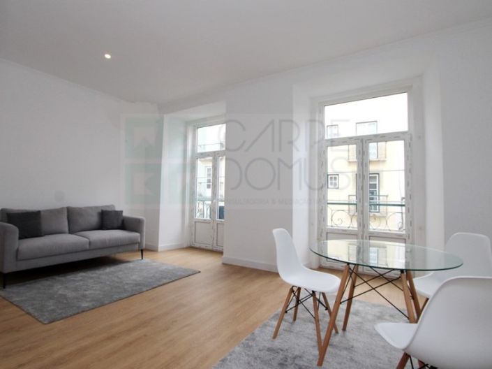 Image No.21-2 Bed Apartment for sale