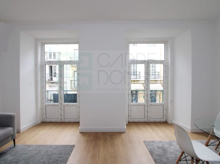 Image No.24-2 Bed Apartment for sale